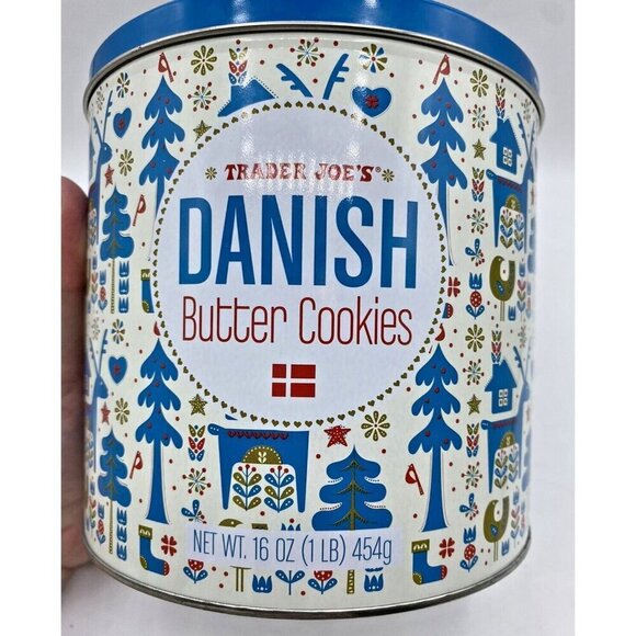 Trader Joe's Cookie Tin Empty Danish Butter Cookies Blue White Danish Christmas - Picture 12 of 15